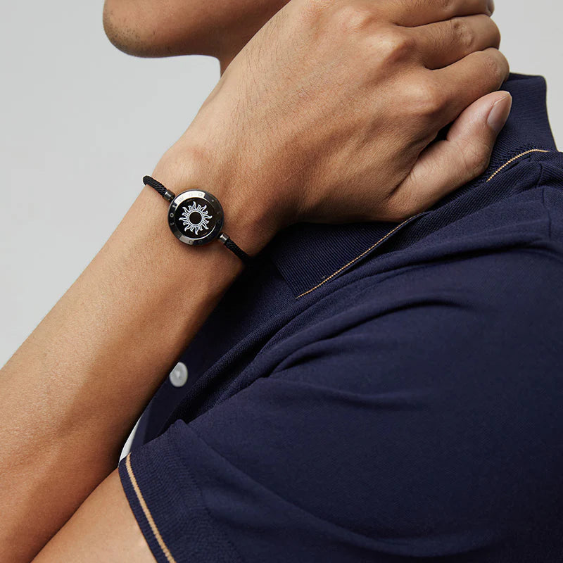 Sonne- und Mond-Touch-Armbänder für Verliebte, 2er-Pack | LED-Vibrationsbenachrichtigung | Geschenk für Fernbeziehungen | Wasserdicht | Totwoo | 1 Jahr Garantie