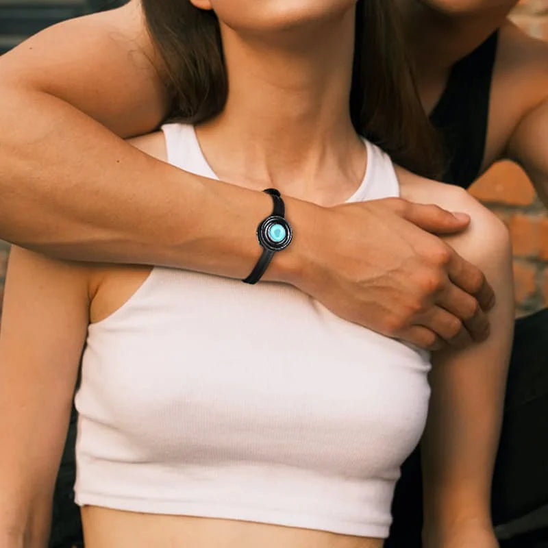 Touch-Armbänder für Paare: 2 intelligente Schmuckstücke, Vibration und Licht, wasserdicht, 1 Jahr Garantie